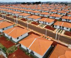 Casa Fácil Paraná: Darci Piana entrega casas para 292 famílias de Ponta Grossa