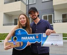 Com aporte estadual de R$ 2,33 milhões, 200 famílias de Maringá conquistam imóveis próprios