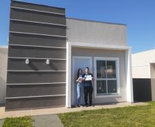 Com recursos estaduais, Cohapar entrega residencial com 47 novas casas em Foz do Iguaçu