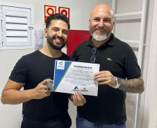 Cohapar entrega empreendimento com 24 apartamentos na capital