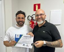 Cohapar entrega empreendimento com 24 apartamentos na capital