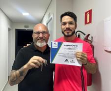 Cohapar entrega empreendimento com 24 apartamentos na capital