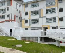Cohapar entrega residencial com 184 casas e apartamentos em Curitiba