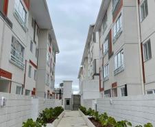 Cohapar entrega residencial com 184 casas e apartamentos em Curitiba