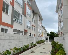 Cohapar entrega residencial com 184 casas e apartamentos em Curitiba