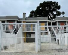 Cohapar entrega residencial com 184 casas e apartamentos em Curitiba