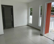 Cohapar entrega residencial com 184 casas e apartamentos em Curitiba