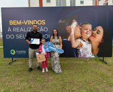 Cohapar entrega residencial com 184 casas e apartamentos em Curitiba