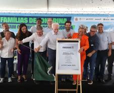 Programa Casa Fácil: vice-governador entrega residencial com 240 unidades em Londrina