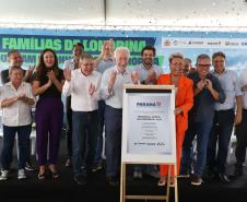 Programa Casa Fácil: vice-governador entrega residencial com 240 unidades em Londrina