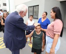 Programa Casa Fácil: vice-governador entrega residencial com 240 unidades em Londrina