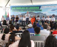 Programa Casa Fácil: vice-governador entrega residencial com 240 unidades em Londrina