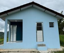 Cohapar entrega moradias para famílias quilombolas de Guaraqueçaba
