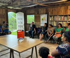 Cohapar entrega moradias para famílias quilombolas de Guaraqueçaba