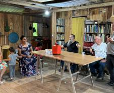 Cohapar entrega moradias para famílias quilombolas de Guaraqueçaba