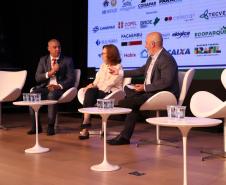 Painéis debatem programas, parcerias e fontes de financiamento para habitação