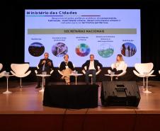 Painéis debatem programas, parcerias e fontes de financiamento para habitação