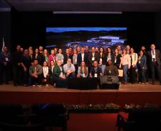 Painéis debatem programas, parcerias e fontes de financiamento para habitação