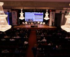 Painéis debatem programas, parcerias e fontes de financiamento para habitação