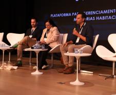 Painéis debatem programas, parcerias e fontes de financiamento para habitação