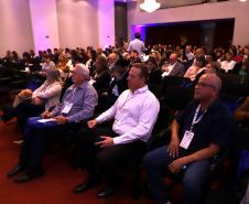 Painéis debatem programas, parcerias e fontes de financiamento para habitação