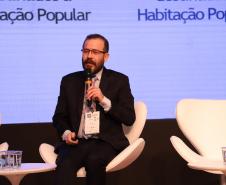 Painéis debatem programas, parcerias e fontes de financiamento para habitação