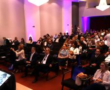 Painéis debatem programas, parcerias e fontes de financiamento para habitação