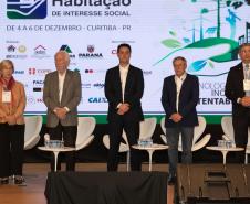 R$ 1,7 bilhão: Paraná firma convênio com BID e Caixa para novas fases do Casa Fácil