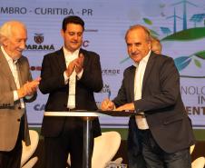 R$ 1,7 bilhão: Paraná firma convênio com BID e Caixa para novas fases do Casa Fácil