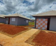 Com apoio do Estado, Cohapar entrega novas moradias para famílias de Andirá