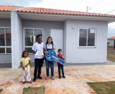 Com mais de R$ 2 milhões do Casa Fácil, 104 famílias de Campo Mourão conquistam imóveis próprios