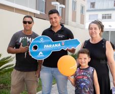 Com recursos do Casa Fácil, Cohapar entrega novo empreendimento com 96 apartamentos em Pinhais