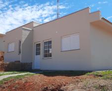 Cohapar entrega residencial com 80 casas em Joaquim Távora