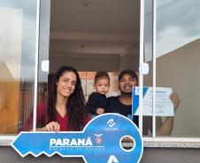 56 famílias de Paiçandu recebem as chaves da casa própria com a ajuda do Casa Fácil Paraná