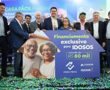 Paraná lança programa inédito no Brasil para idosos conquistarem o sonho da casa própria
