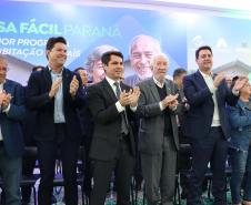 Convênio entre Cohapar e Sanepar vai levar banheiros a mais de 3 mil residências