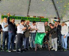  Sonho realizado: governador entrega residencial com 528 apartamentos em Guarapuava