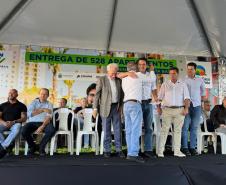  Sonho realizado: governador entrega residencial com 528 apartamentos em Guarapuava