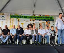  Sonho realizado: governador entrega residencial com 528 apartamentos em Guarapuava