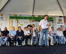  Sonho realizado: governador entrega residencial com 528 apartamentos em Guarapuava