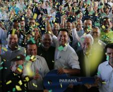  Sonho realizado: governador entrega residencial com 528 apartamentos em Guarapuava