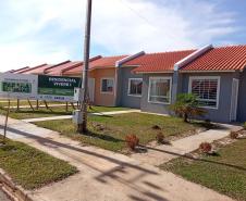 Com recursos do Casa Fácil Paraná, 55 famílias de Palmeira recebem as chaves dos novos lares