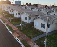 Com ajuda do Estado, 134 famílias de Andirá conquistam a casa própria