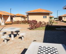 Com piscina e mobília, Ratinho Junior inaugura Condomínio do Idoso de Arapongas