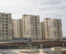 Entrega de dois módulos do Residencial Cores de Outono beneficia 256 famílias na capital
