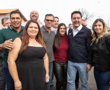 Ratinho Junior inaugura conjunto residencial com 51 casas em Guapirama