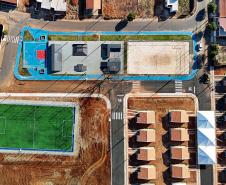 Ratinho Junior inaugura conjunto residencial com 51 casas em Guapirama