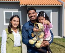 Estado investe quase R$ 1 milhão para ajudar 46 famílias de Irati a comprarem a casa própria