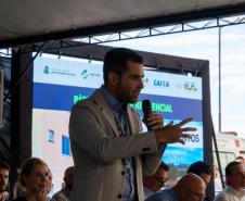 Governador entrega condomínio com 88 apartamentos em Santo Antônio da Platina