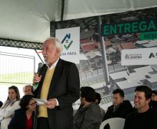 Estado entrega residencial com 128 apartamentos para atender famílias de Londrina